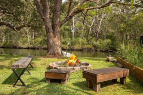 Charlottes Hideaway, Charlotte Bay